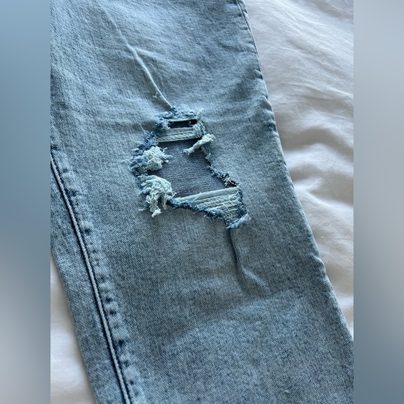 OLD NAVY | Mom Jeans 10 - Picture 11 of 13